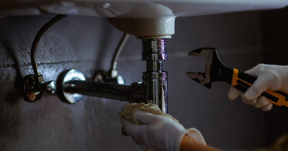 Warning Signs of Hidden Plumbing Problems